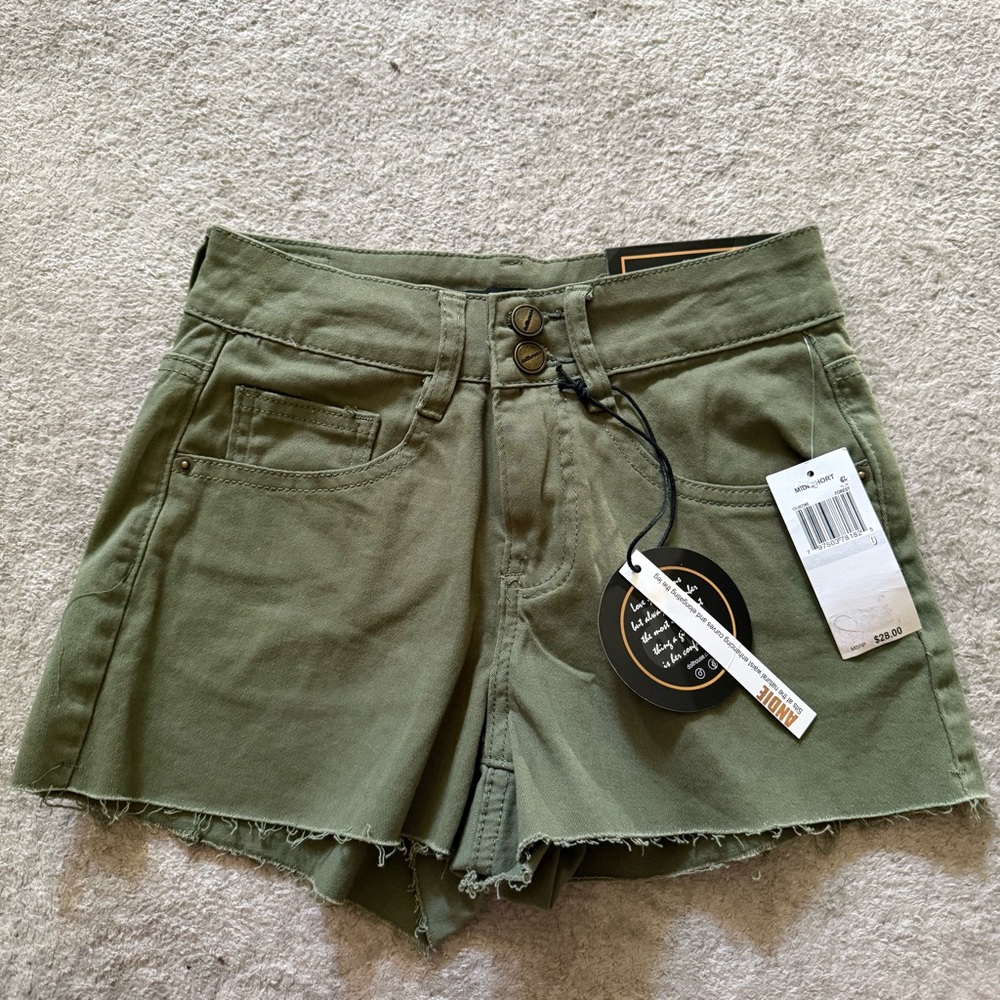 Dollhouse Sage Green Women's shorts